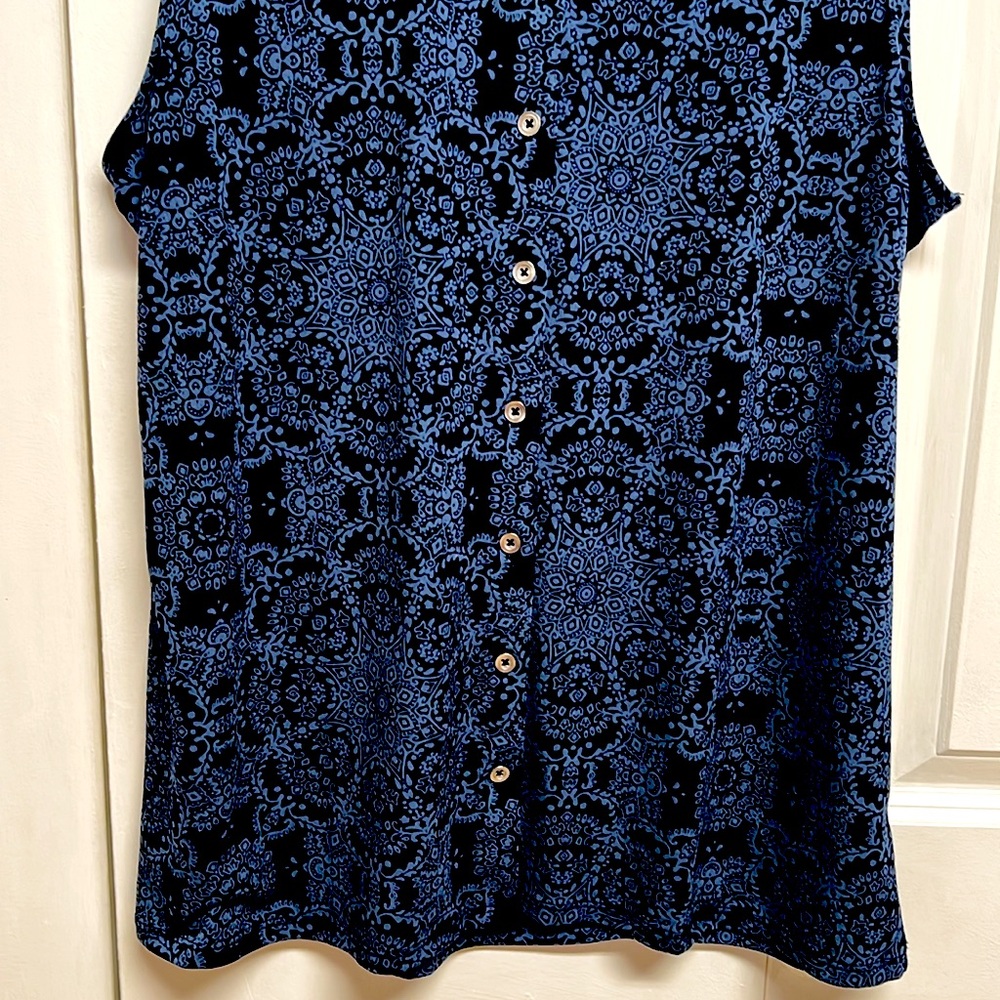 Croft & Barrow Black Blue Paisley Print Sleeveless Top Size M - Picture 3 of 12